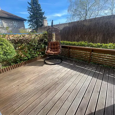 Cozy With A Large Terrace And Sauna! * بارنو